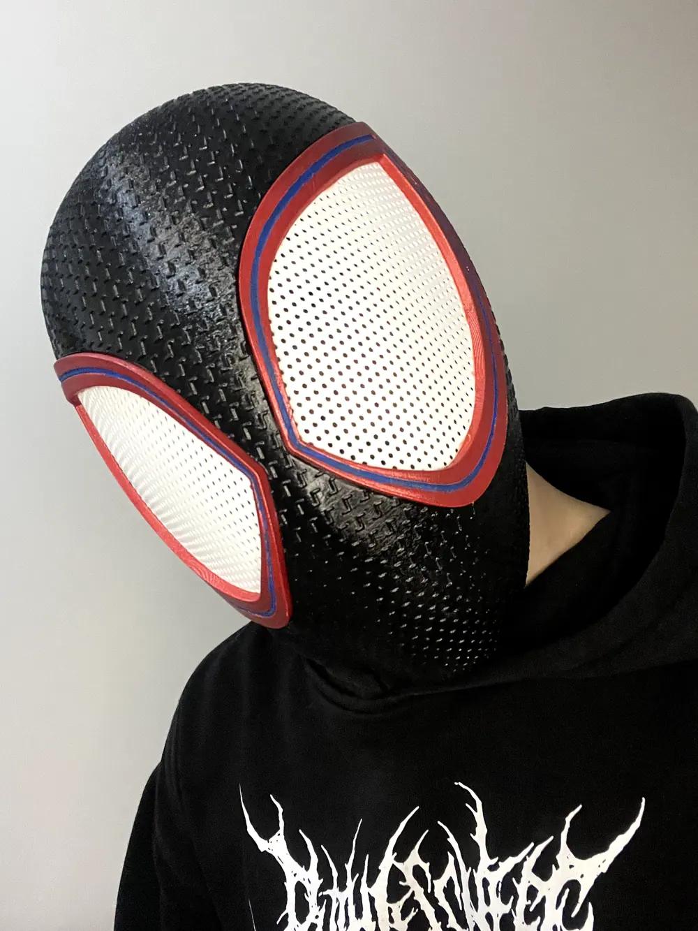 Maske & Kask (Cosplay)
