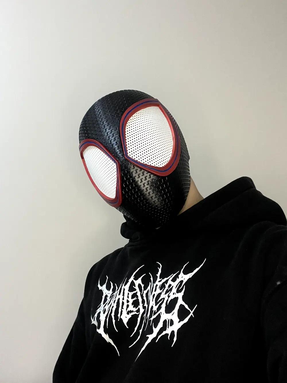 Maske & Kask (Cosplay)